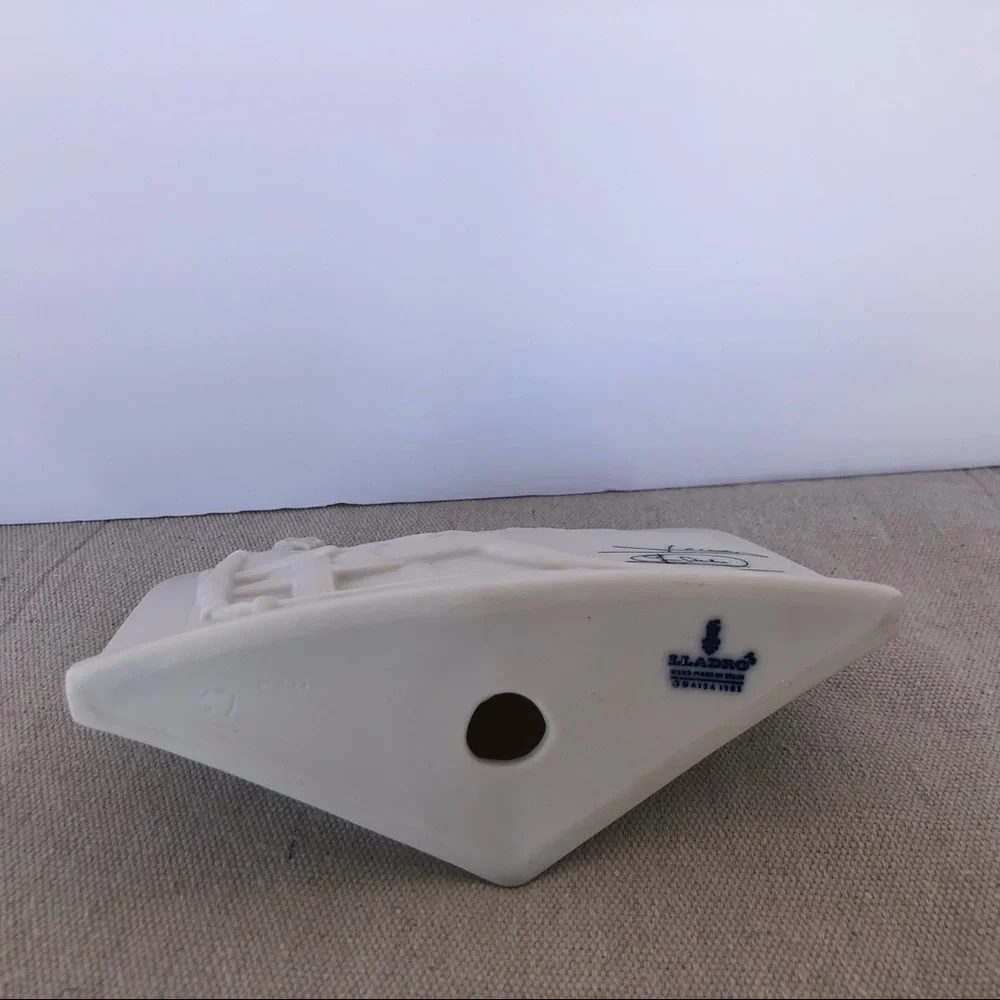 Lladró Collector’s Society Vintage White Porcelain Bisque Don Quixote Plaque - Picture 7 of 8